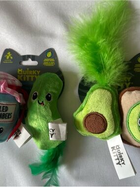 Petmate Quirky Kitty Green Avocado & Pea Feather Cat Plush Toys
